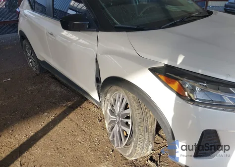 2022 Nissan Kicks Sv Xtronic Cvt из США, поврежденный, VIN 3N1CP5CV8NL478919